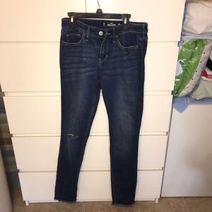 Hollister Size 3R jeans with flower embroidery